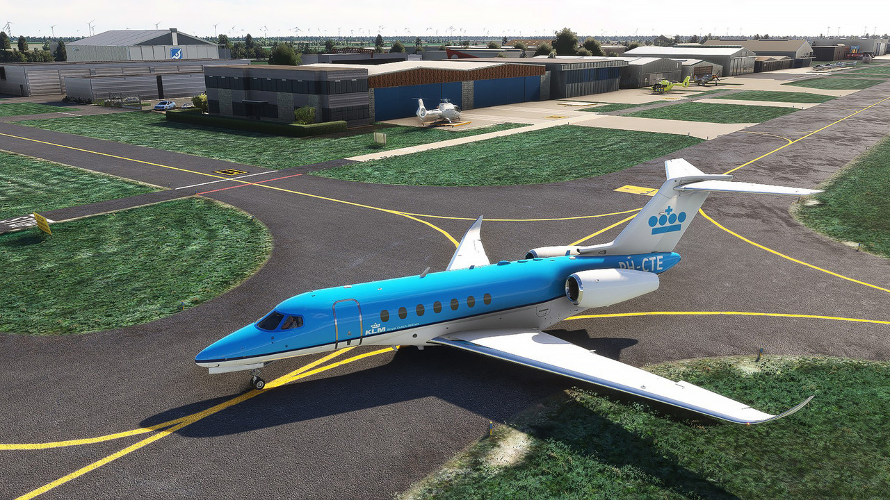 Eelde-Airport-EHLE-2.jpg