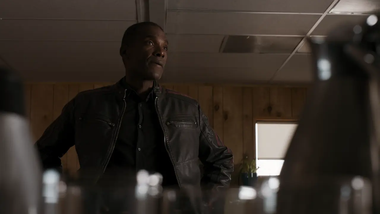 Better.Call.Saul.S06E01.Vino.e.rose.2160p.WEBMux.ITA.ENG.DDP5.1.x265-BlackBit[screenshot 8]