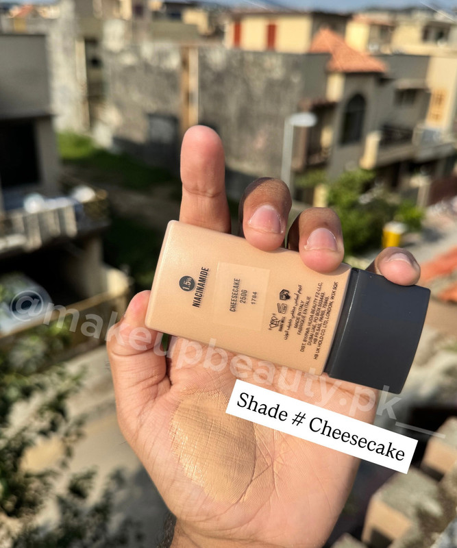 Huda Beauty Easy Blur Airbrush Foundation – 30 ML - image 10