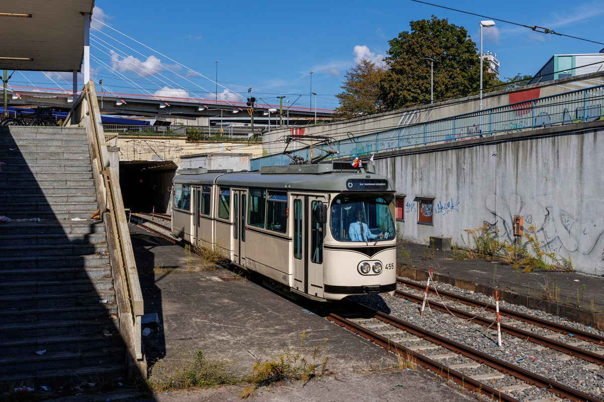 [Bild: 54086237714-d243f94edd-o.jpg]