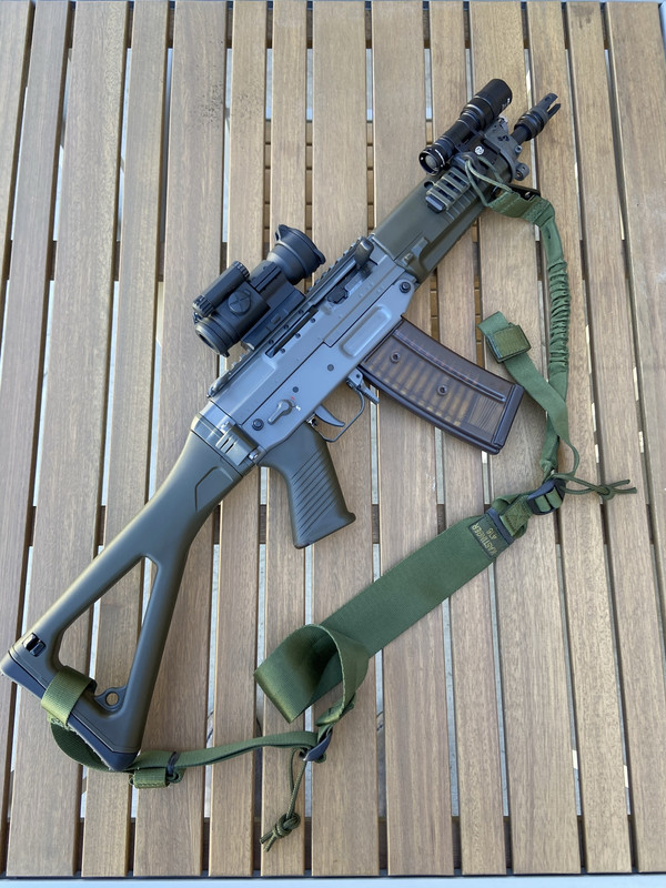 D95313B4-9BFB-4B00-BCEA-21BDF1D37FED