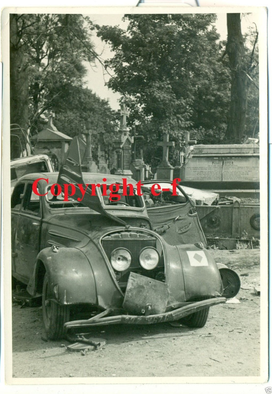 FAHRZEUG - Franz. Kübelwagen mit Wappen - LILLE