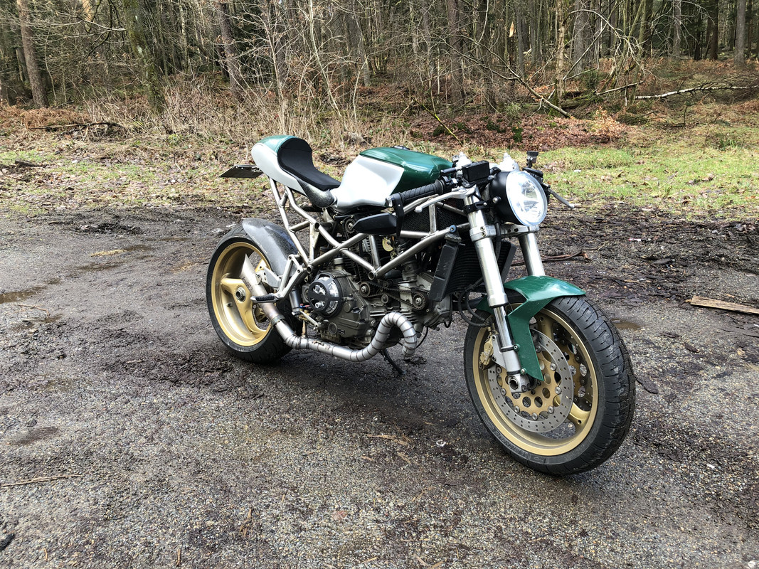 86413BBC-81BA-421B-B727-1E853E529DC8