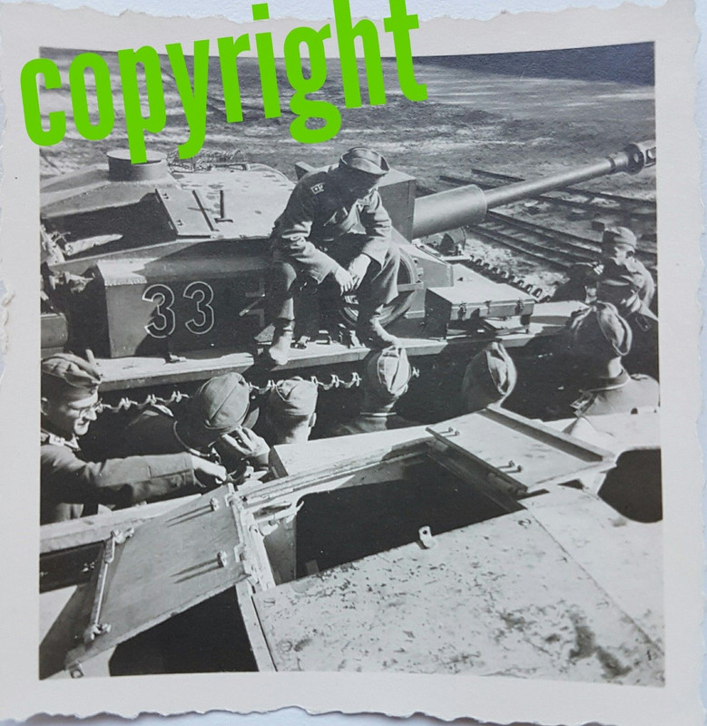 Orig.Foto Panzer Stug Sturmgeschütz Langrohr Nummer 33 Kommandan