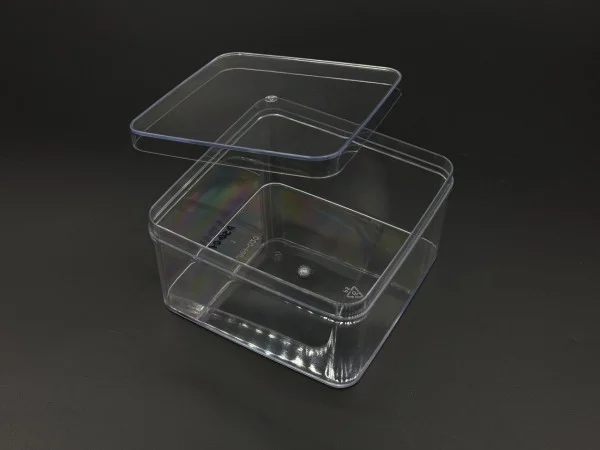 Одноразовий посуд – зручний стиль і практичність