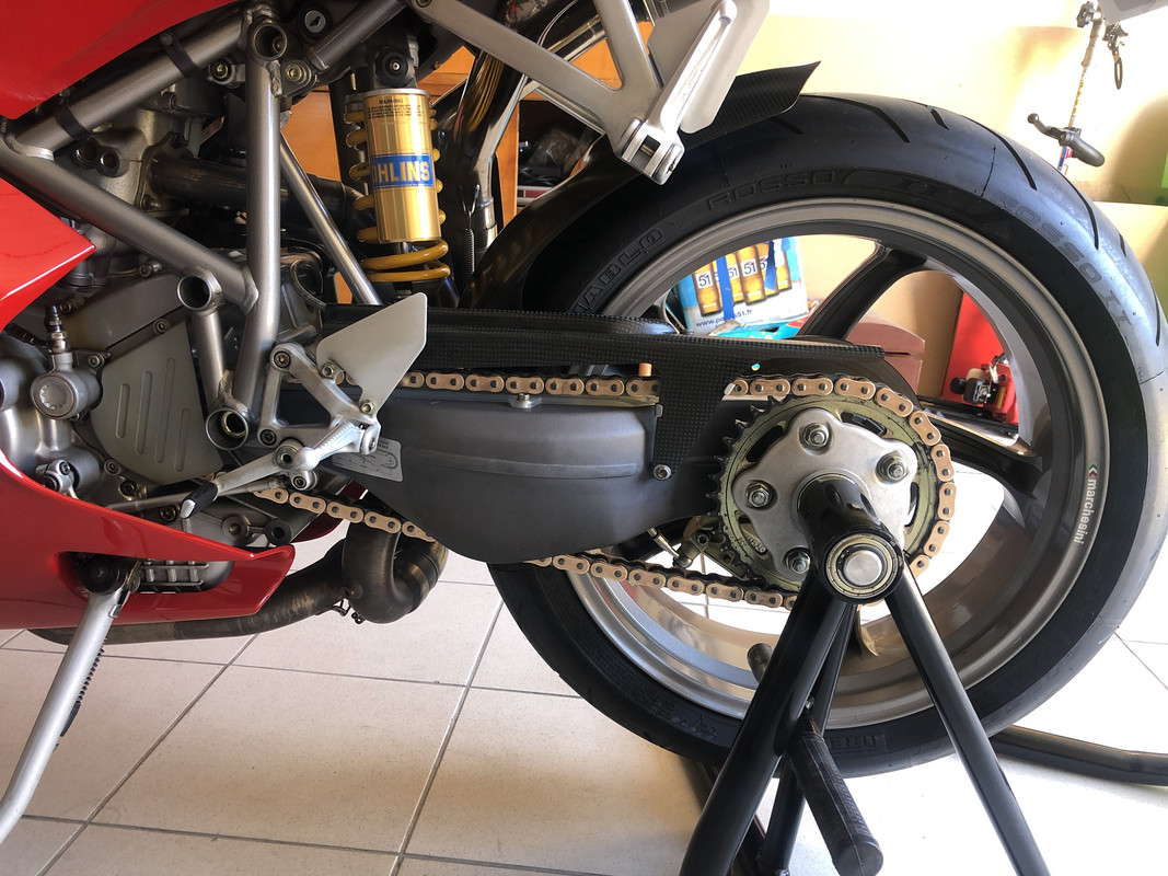 4FBA3D3B-F29F-449A-9906-3500EA5A50AB