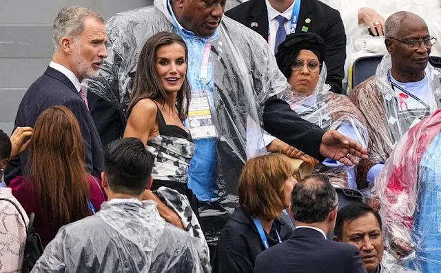 royal-family-in-paris-9.webp