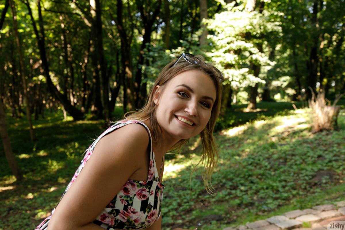 full_045_2462135607055029