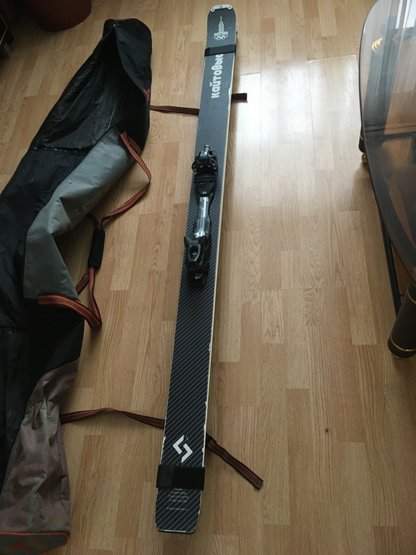 EDCD3ABB-8AA5-4A41-857C-410EFF695477