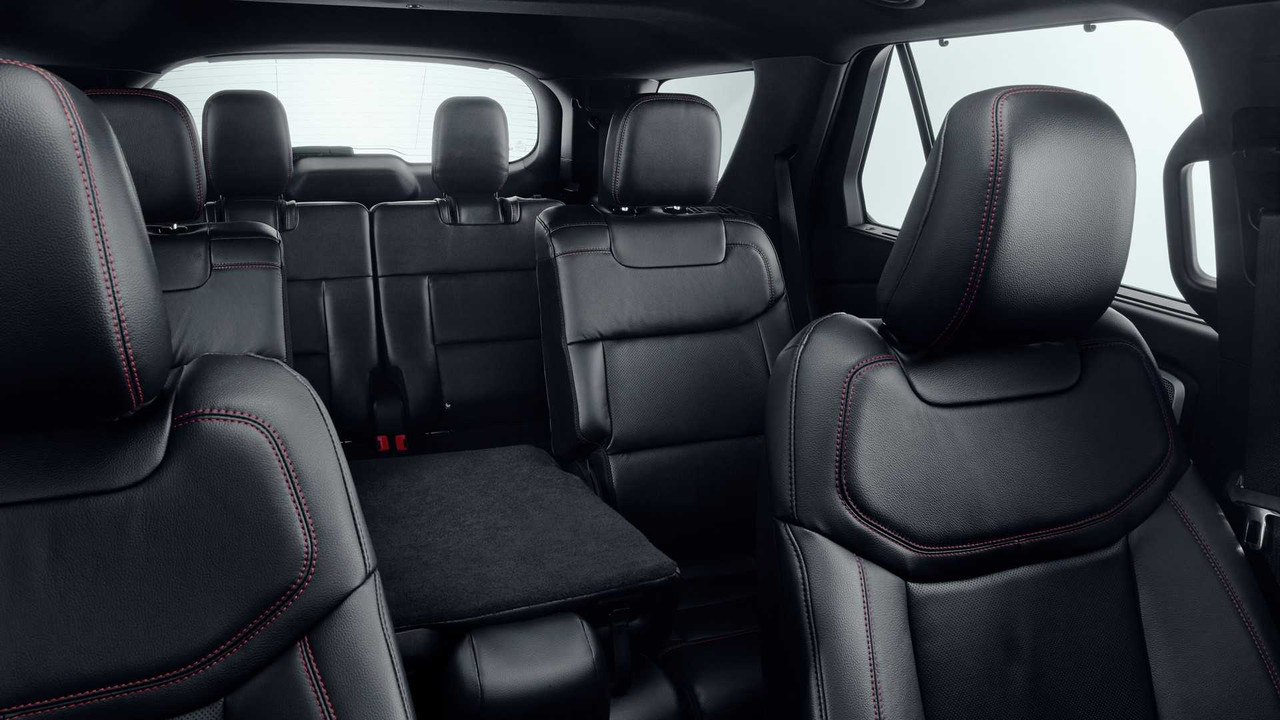 2020 Ford Explorer Plug-In Hybrid (11)