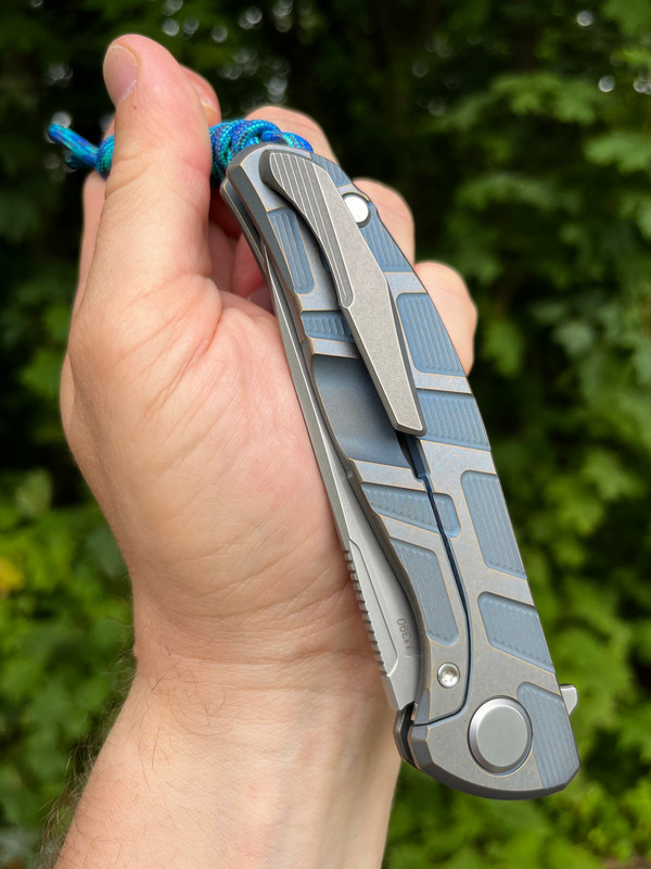 F95T_Gen4_blue-n-bronze_ano_back_upside_down