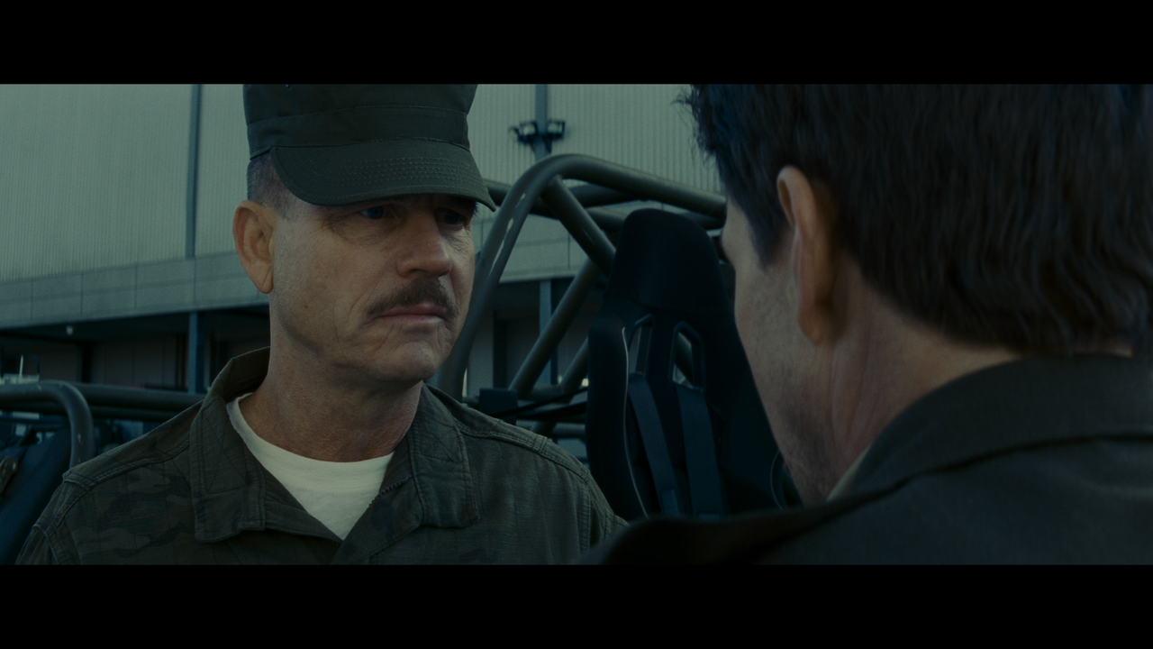 Edge of Tomorrow.mkv_snapshot_00.30.52_[2022.07.20_21.56.08]