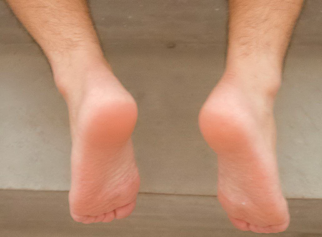 039