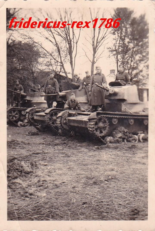 Foto 7TP polnischer leichter Panzer Beute Tank 1