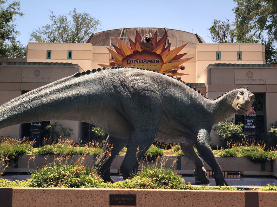 29C2FF86-BD37-487F-B761-D6631CC55A40