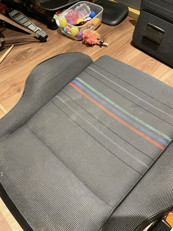 E42CE559-0002-497F-AA32-61D99FCD00AB