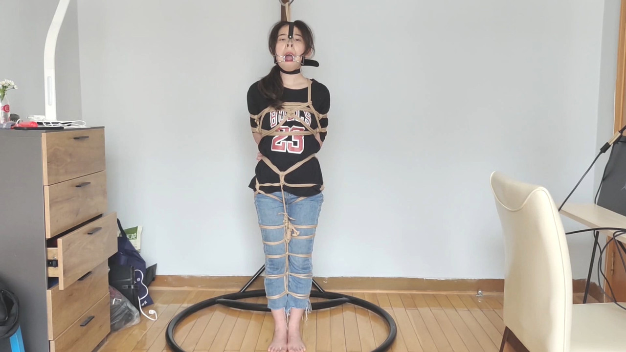 玩奴原创 萌妹小夏小舔犬登场.mp4_20210701_090829.991