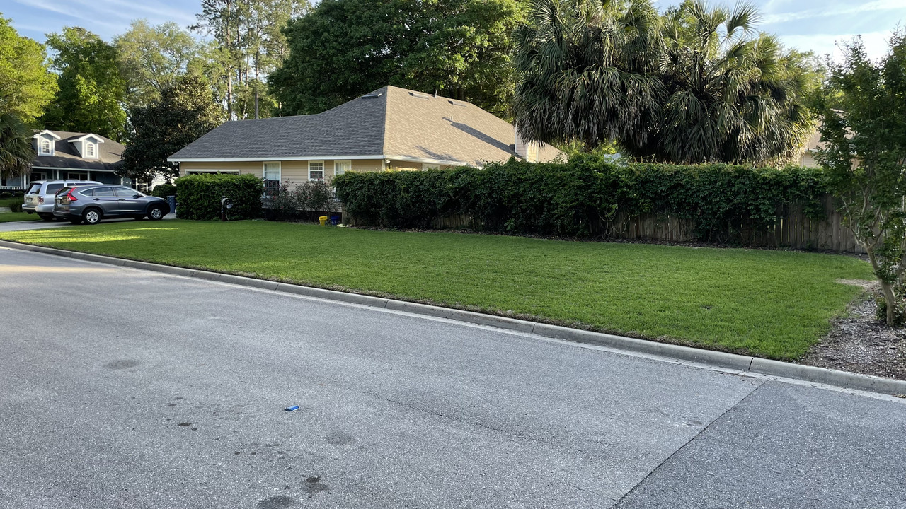 E02DD409-112A-4391-BA63-7F6AB84D0F31