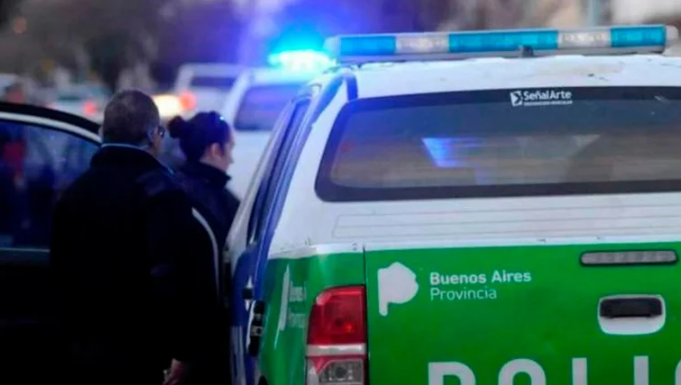 Intentó resistirse a un asalto y fue asesinado a tiros frente a su esposa