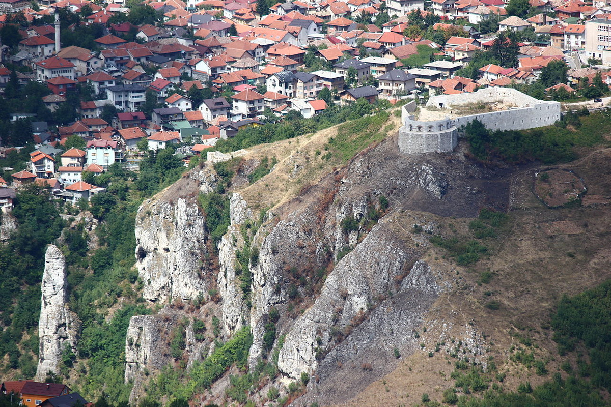[Obrazek: 1280px-Sarajevo-Bijela-Tabija.jpg]