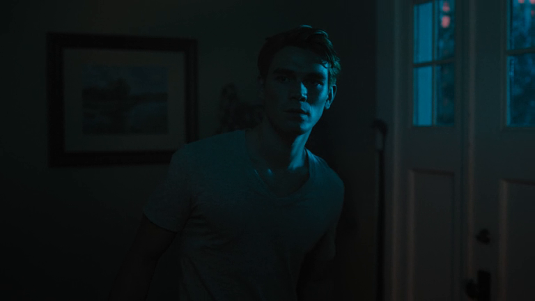 Riverdale.S04E01.In.memoria.WEBMux.ITA.ENG.AAC.x264-BlackBit[screenshot 4]