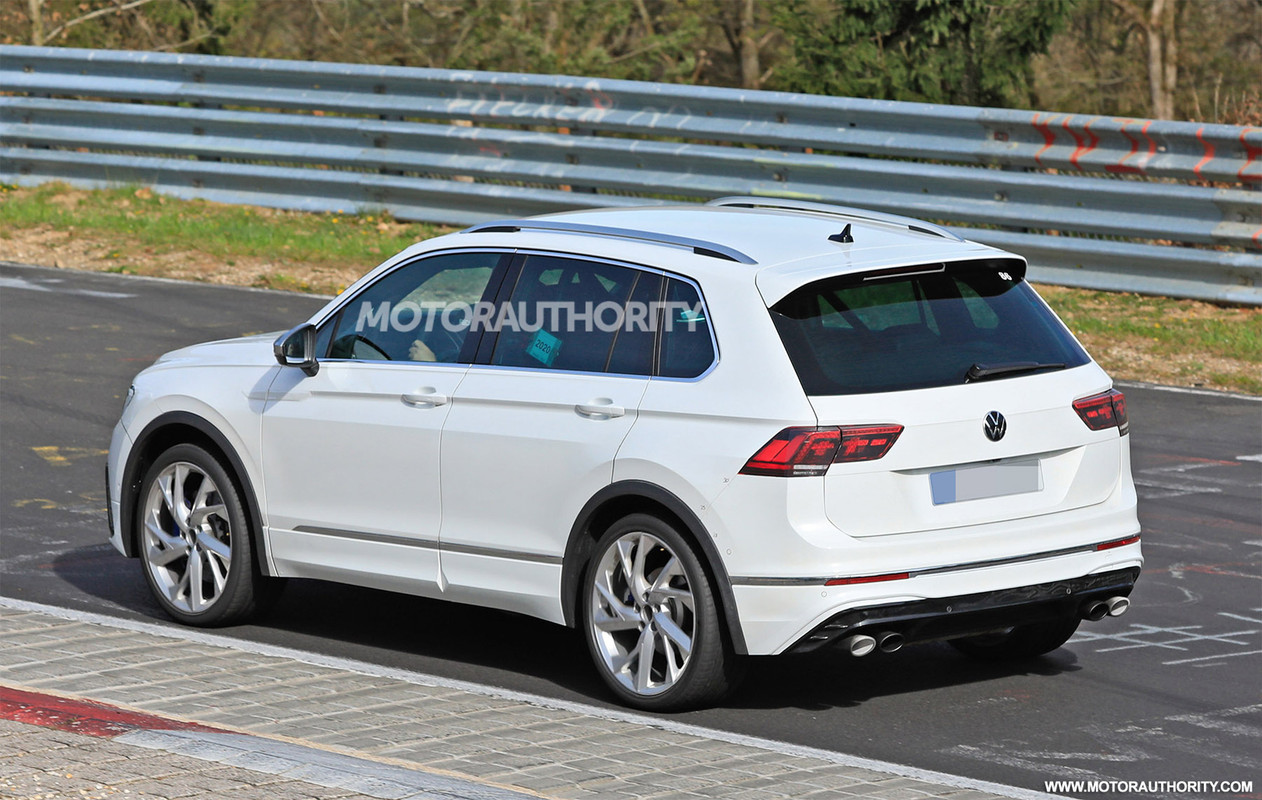 52CF3B20-B0A9-43FE-8664-67261A547F39