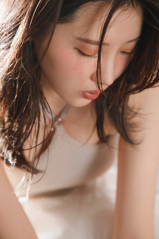 Japanese Idol Kanon Shizaki Kabone digital photo book re unplugged Miss KON com 086