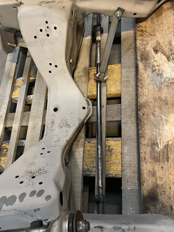 4D8DA402-6981-43B4-976C-D3B1992F29B8