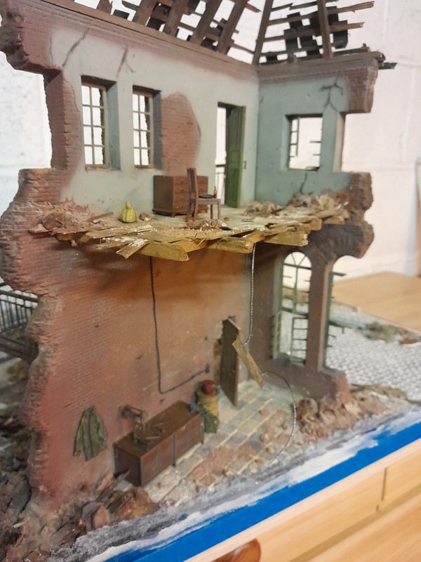 diorama ruine atelier 1/35 20230722-201248