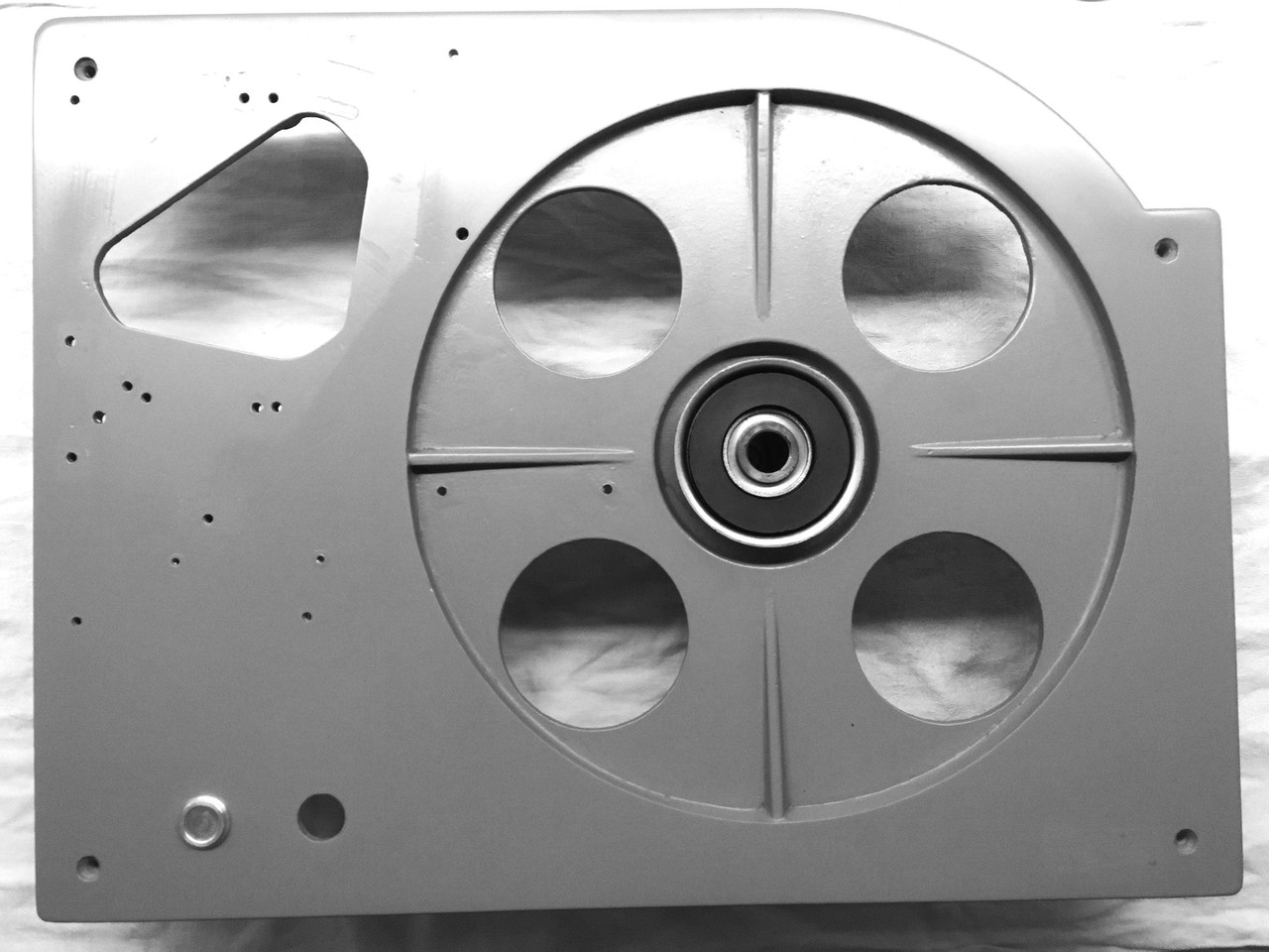 [Bild: Teac-Chassis-1-sw.jpg]