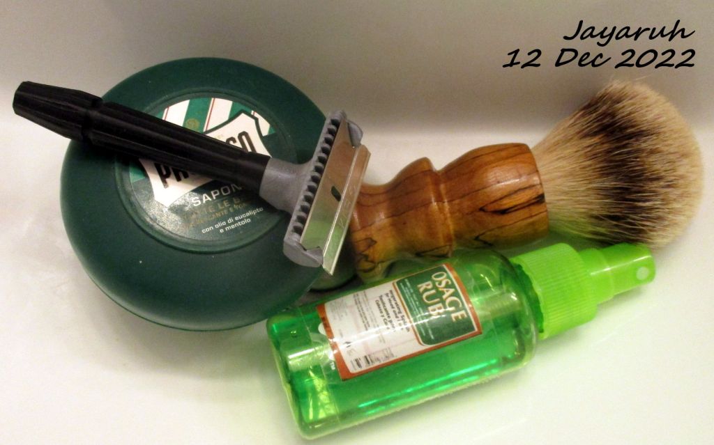 [Image: sos221212.jpg]