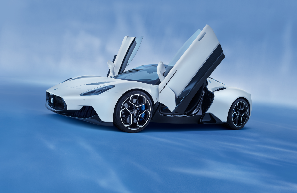 21MaseratiMC20