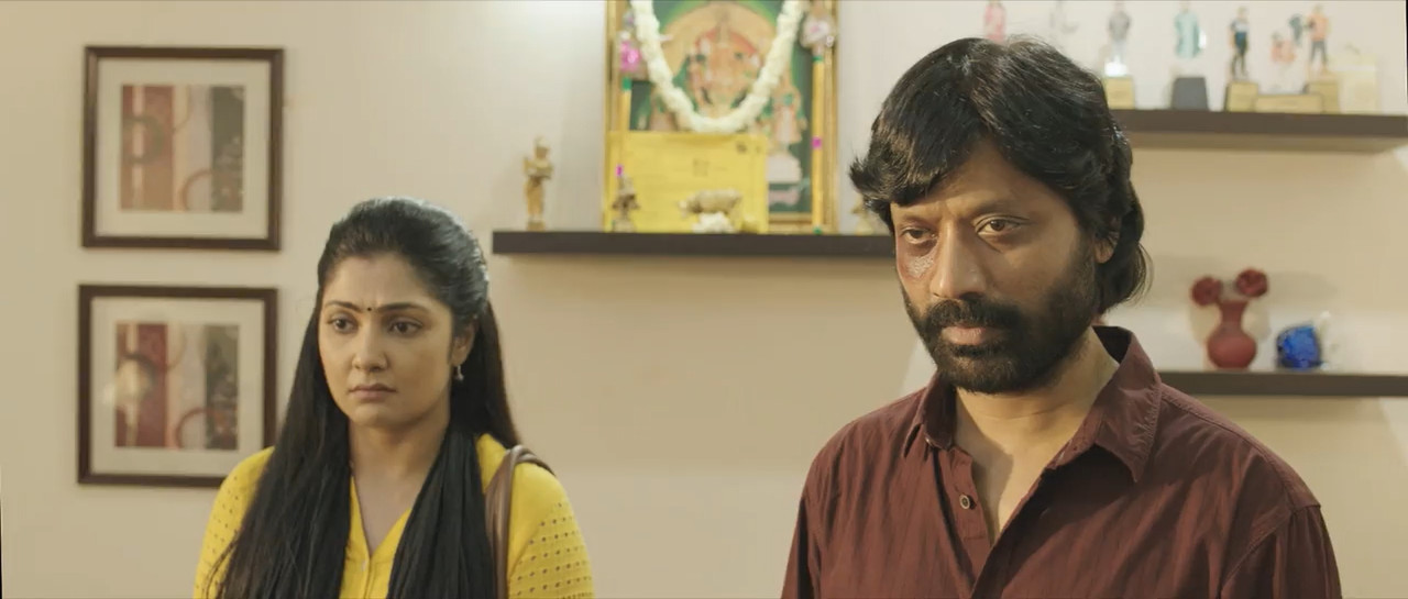 Iraivi 2016 WebRip [Tamil] 480p 720p ESub Screenshot