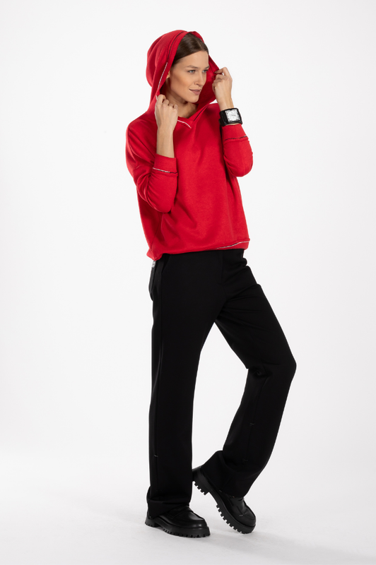 sweter-czerwony-z-kapturem-2 (1)