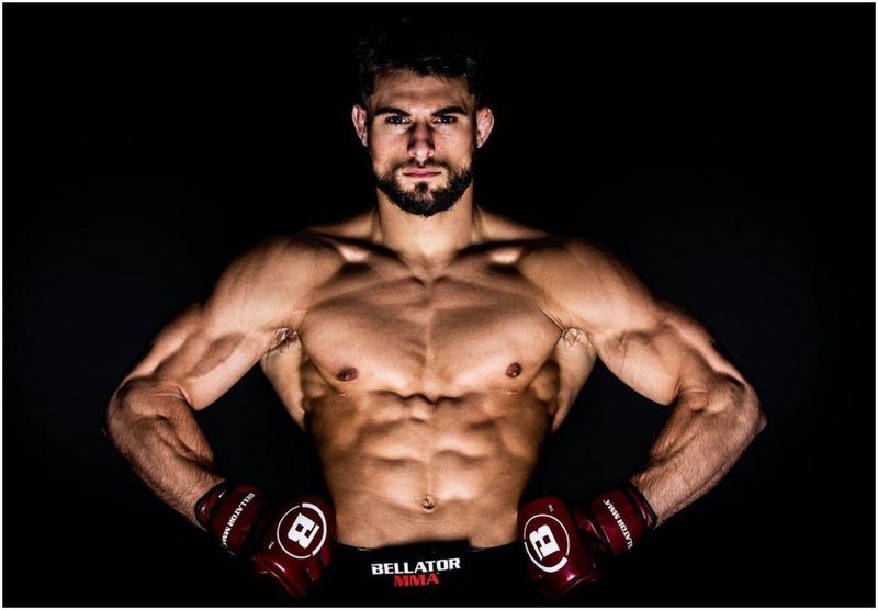 Херкулес подписа нов договор с Bellator