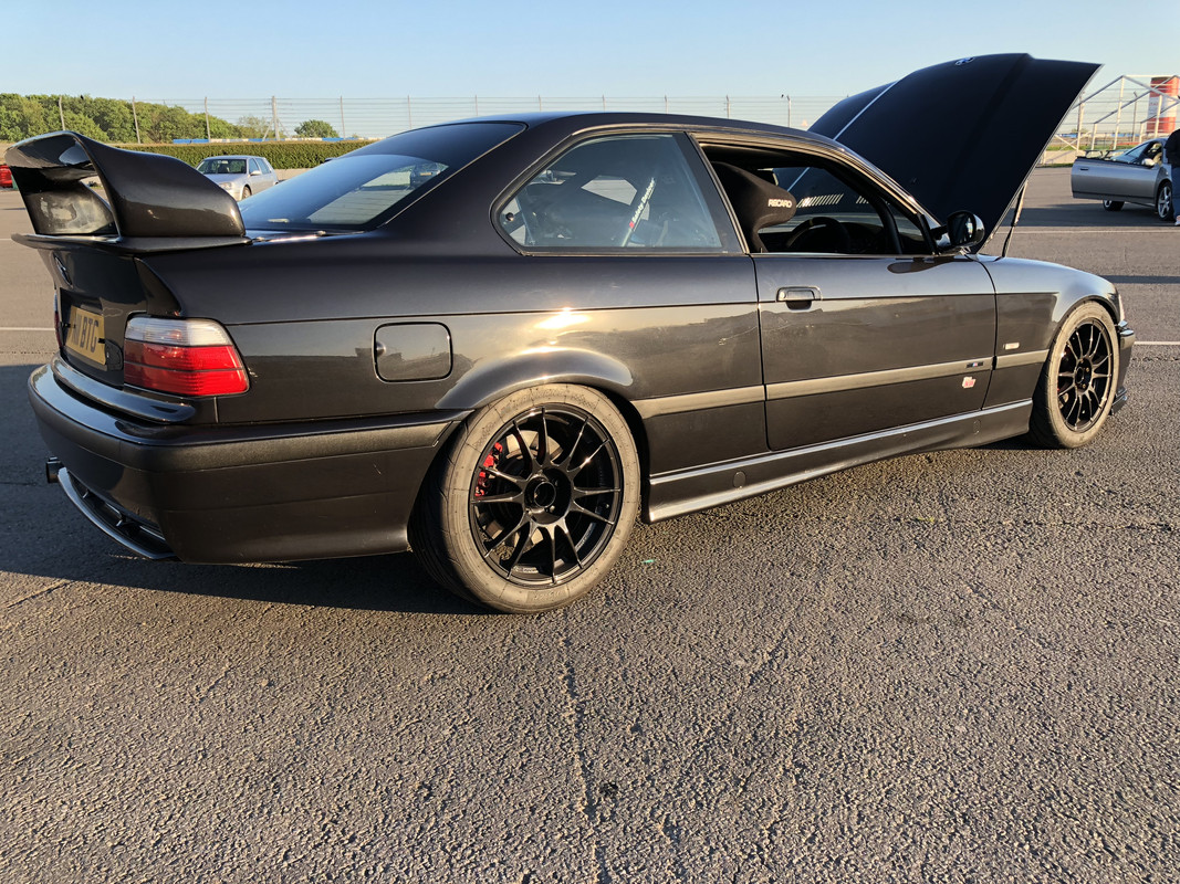 971744E8-CFB9-4327-8A7E-3C31DC3F2FD1