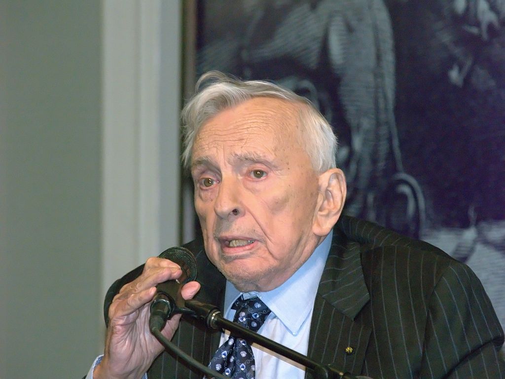18-Gore-Vidal-4-Shankbone-2009-NYC