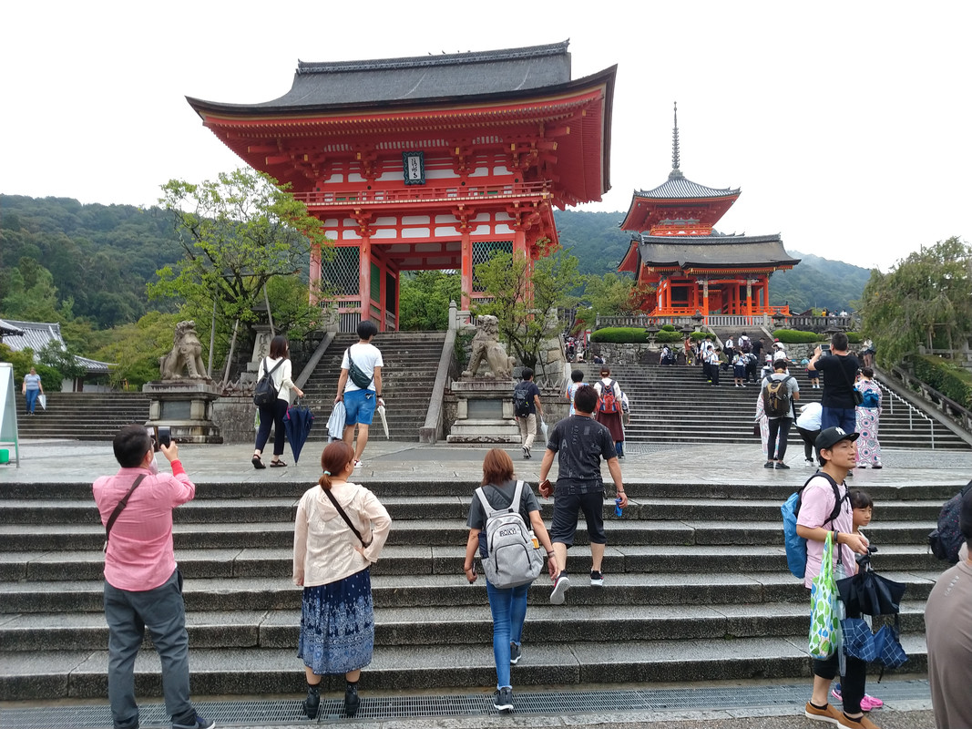 DOMINGO 9 - KYOTO -  Kiyomizudera - Ninenzaka y Sanenzaka - Ginkaku-ji - JAPON. UNA GRAN AVENTURA , SIN ENAMORAMIENTO FINAL (1)