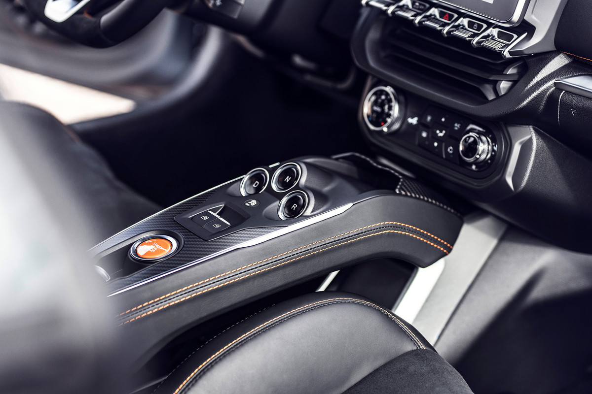 21234929_2019_-_ALPINE_A110S_tests_drive_in_Portugal
