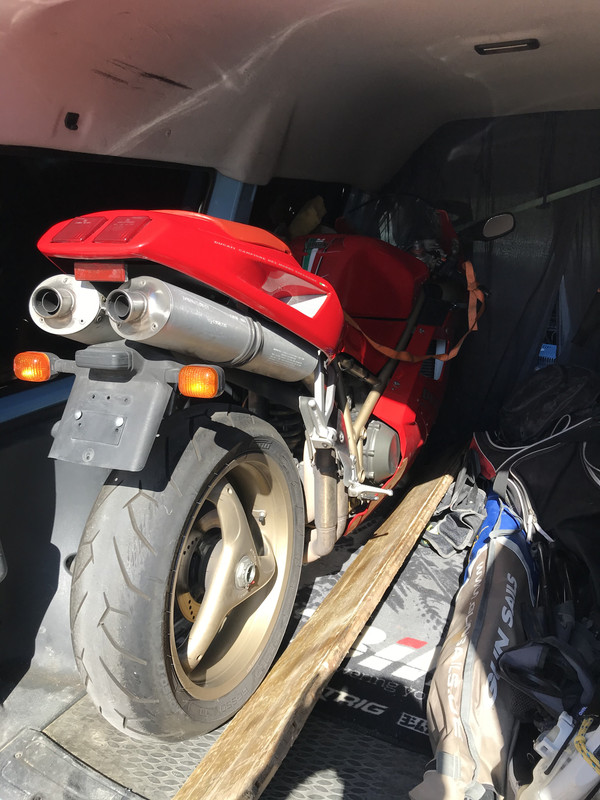 A7659229-6F68-4E1B-805B-6EF6D3897E7B