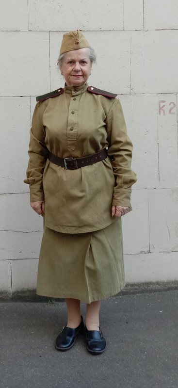 В военной форме 3