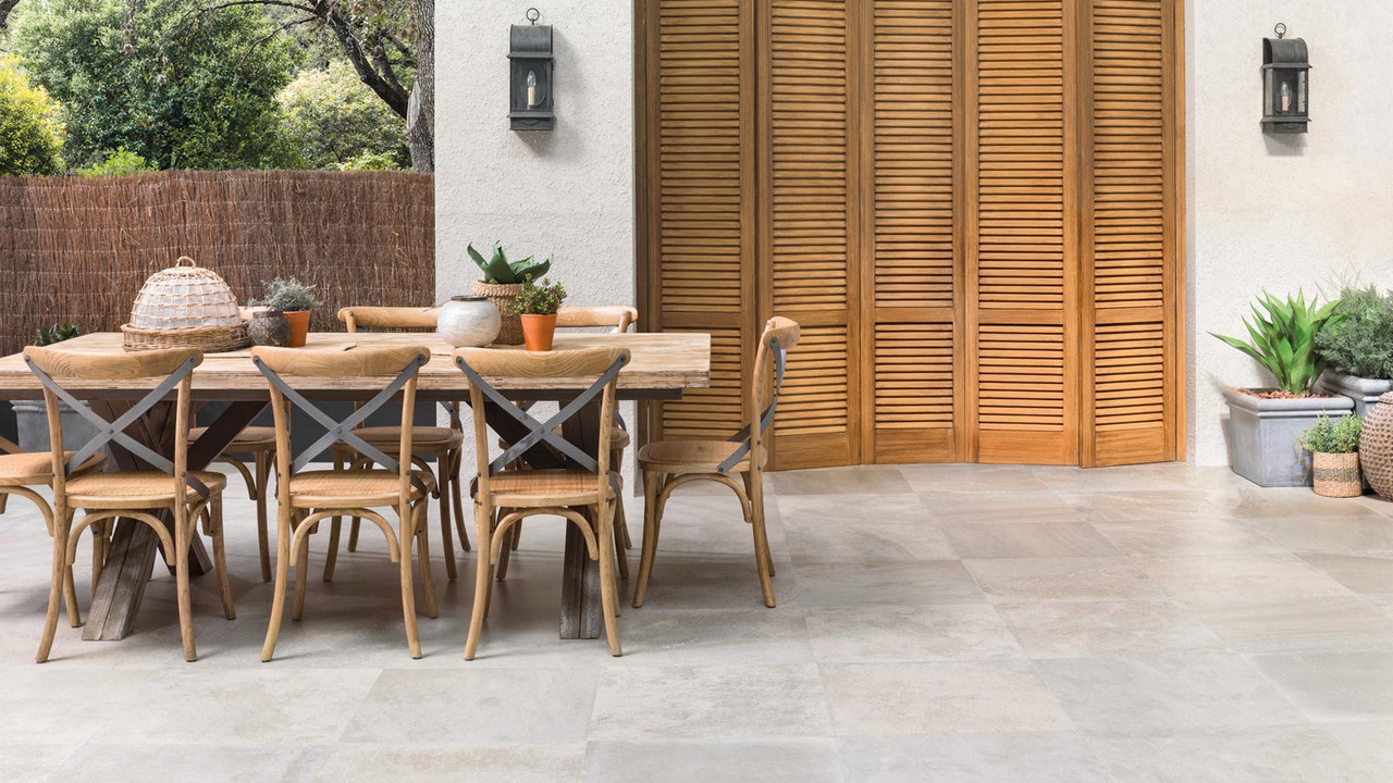 Urbatek-Deep-Light-Grey-Antislip-596-cm-x-596-cm-Urbatek-Porcela