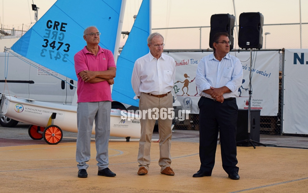 , 100 &Chi;&rho;ό&nu;&iota;&alpha; &Alpha;&theta;&lambda;&eta;&tau;&iota;&kappa;ή&sigmaf; &Pi;&rho;&omicron;&sigma;&phi;&omicron;&rho;ά&sigmaf;: &Omicron; &Nu;&alpha;&upsilon;&tau;&iota;&kappa;ό&sigmaf; Ό&mu;&iota;&lambda;&omicron;&sigmaf; &Kappa;&alpha;&lambda;&alpha;&mu;ά&tau;&alpha;&sigmaf; “&Omicron; &Pi;&omicron;&sigma;&epsilon;&iota;&delta;ώ&nu;” &gamma;&iota;ό&rho;&tau;&alpha;&sigma;&epsilon; &mu;&epsilon; &lambda;&alpha;&mu;&pi;&rho;ό&tau;&eta;&tau;&alpha; (&Epsilon;&iota;&kappa;ό&nu;&epsilon;&sigmaf; & &beta;ί&nu;&tau;&epsilon;&omicron;)