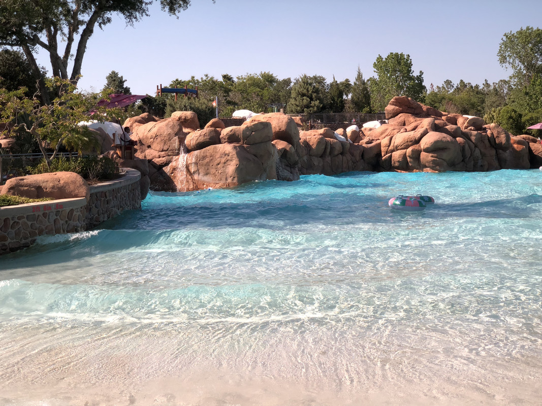 8E4FCE49-34A0-4ABE-8D14-2F8FF045E455