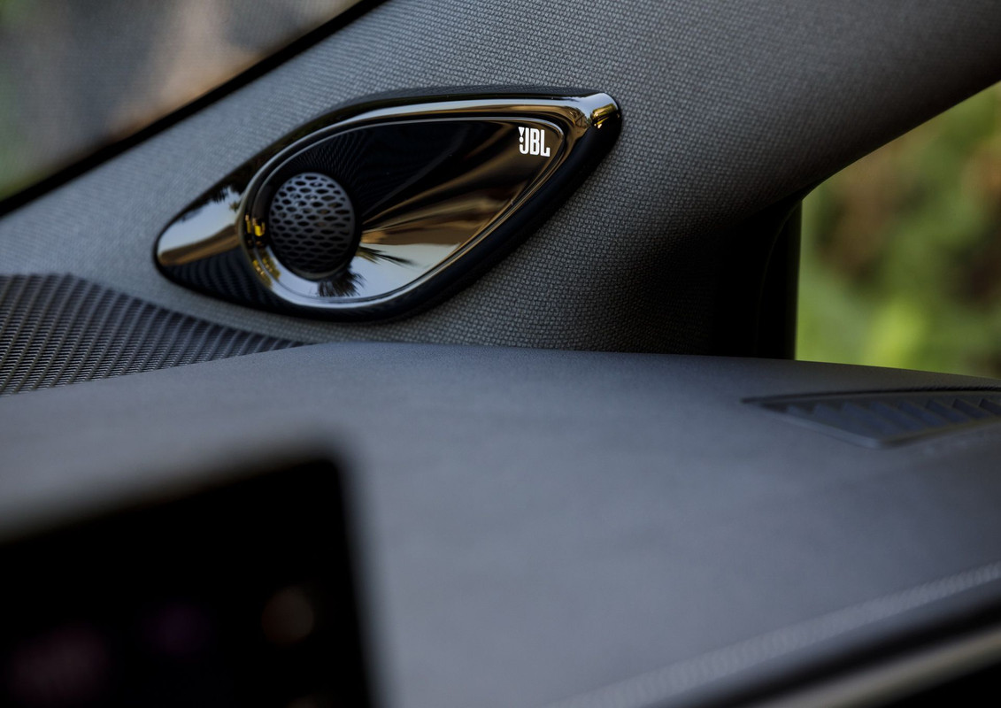 2019 Toyota Corolla Hatchback (9)