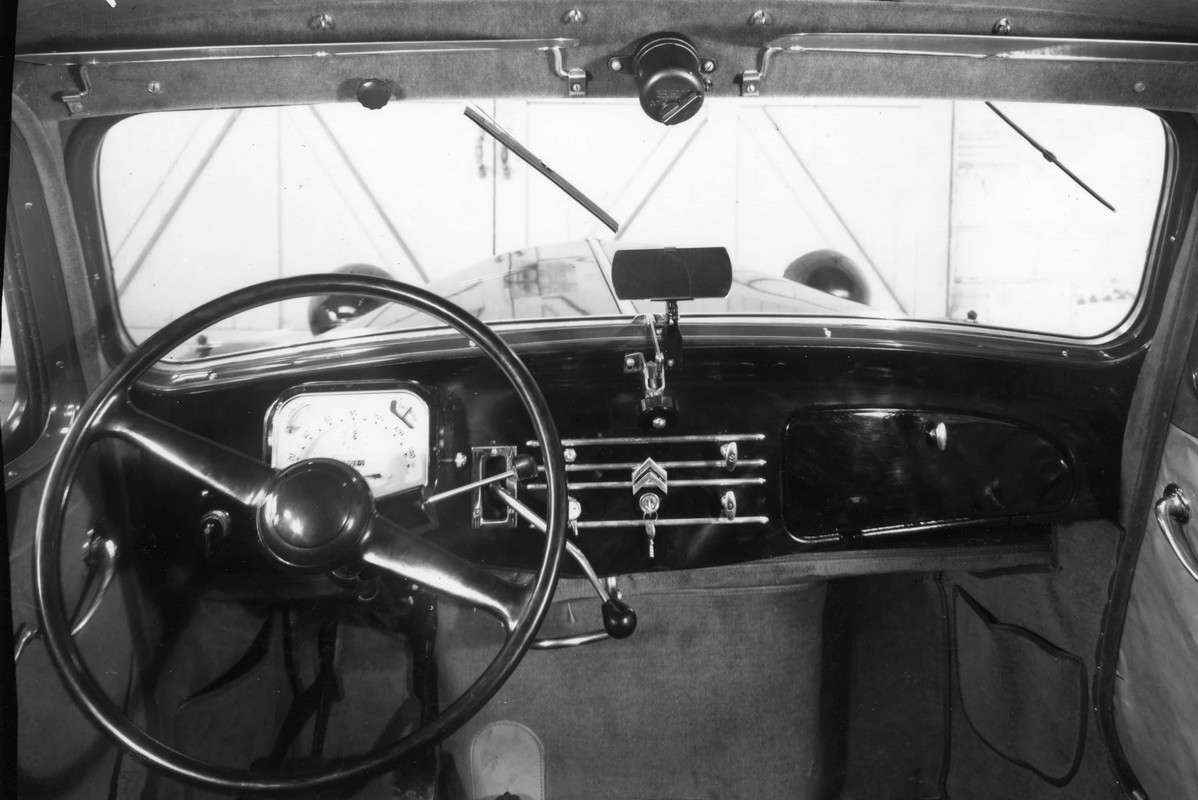 Tableau de bord Traction 1950 -1951 - MC 35.500 