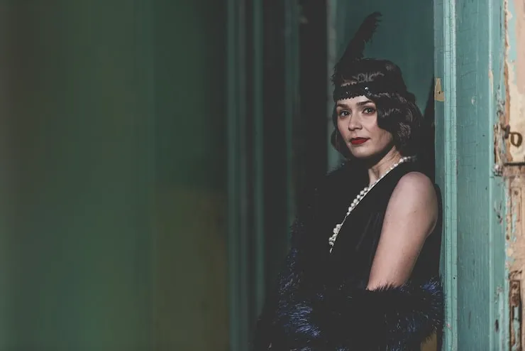 Vintage 1920s Attire for Women