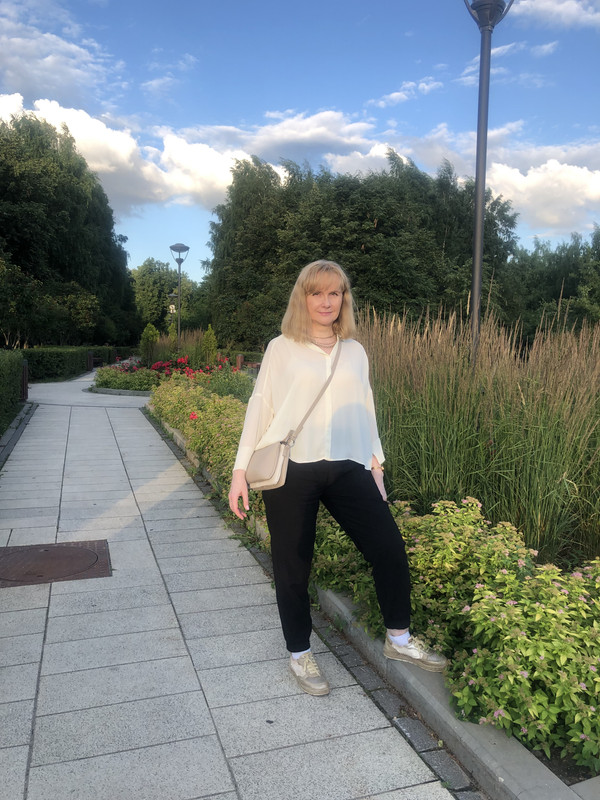 E2F2A7A7-A2B9-444E-9EE8-189AE64F8A87