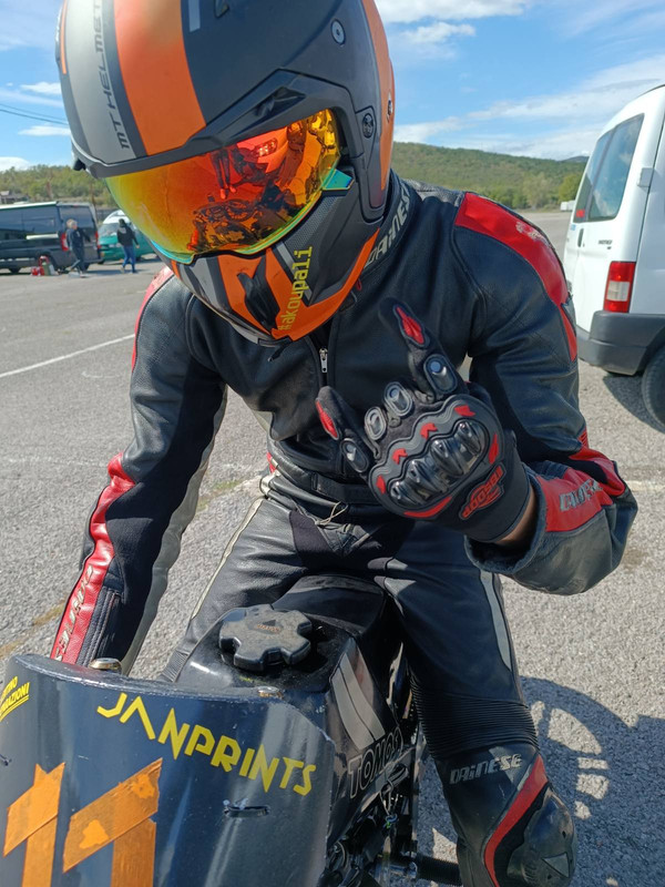 IMG-b190b78ca836c8c043abc60db7927cb7-V