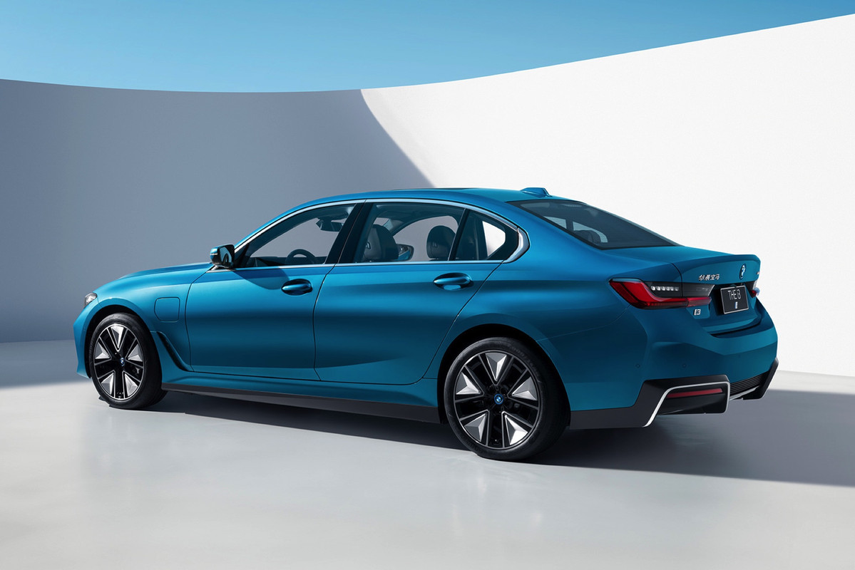 BMW-3er-Facelift-2022-i3-China-03